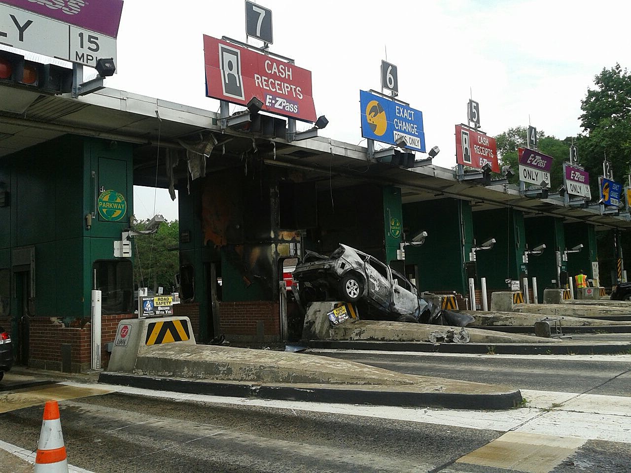 Car Hits Parkway S Bergen Toll Plaza Photo
