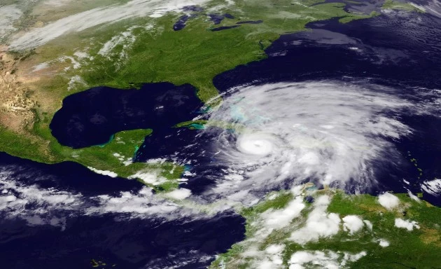Hurricane Sandy Strengthens