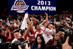 Louisville Cardinals celebrate winning Big East tournament Louisville Cardinals celebrate winning Big East tournament