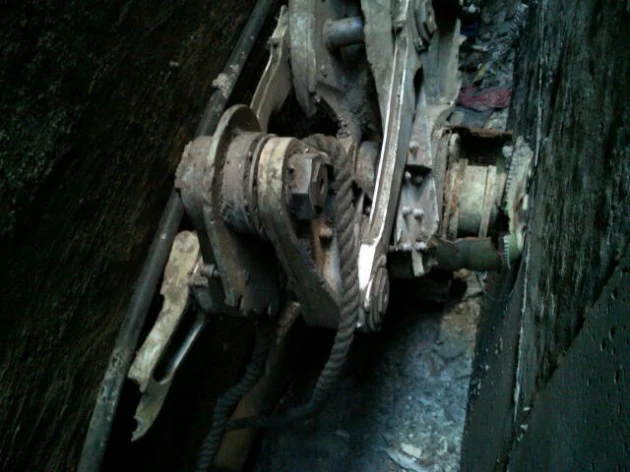 Possible landing gear from a 9/11 plane found in lower Manhattan (NYPD) Possible landing gear from a 9/11 plane found in lower Manhattan (NYPD)