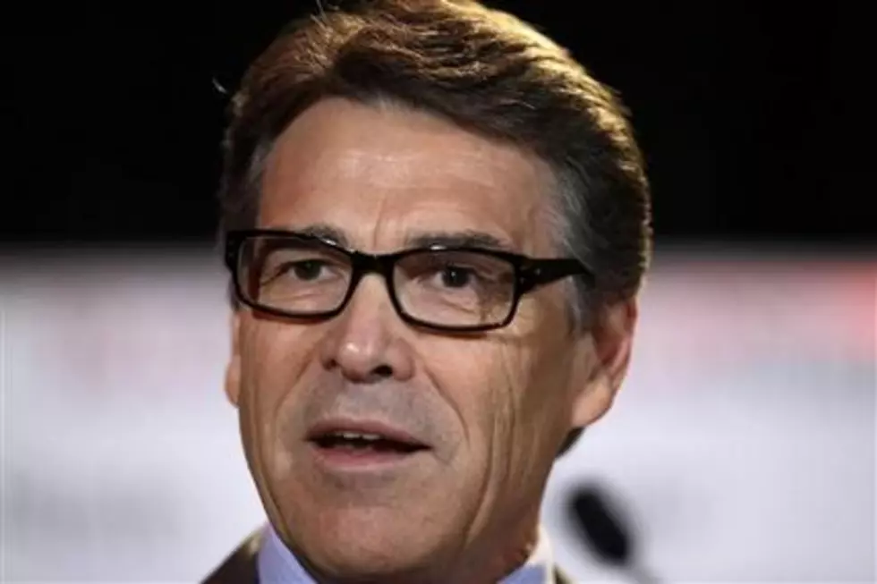 Perry hints presidential run