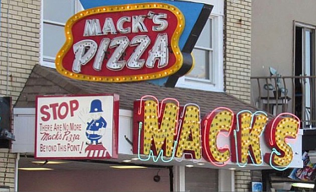 Mack's Pizza (Facebook)