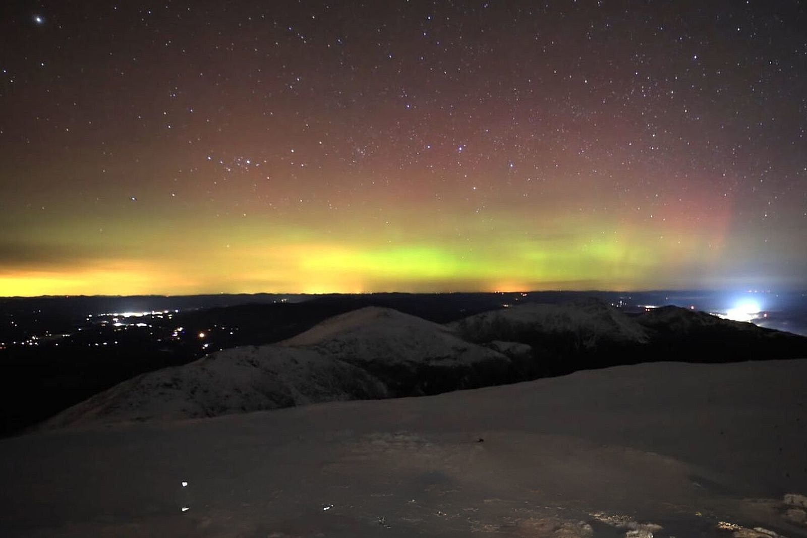 Northern Lights visible from New Hampshire's Mount Washington Observatory 2/15/23
