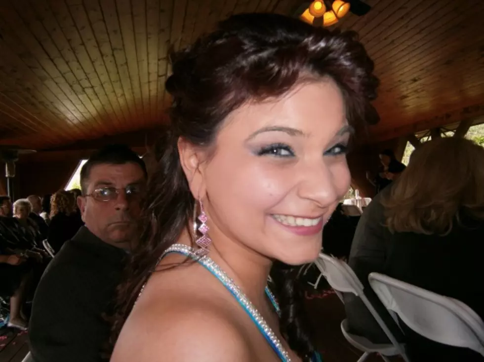 Jenessa in Millstone - Vote for her as the Dennis and Judi Cutie of the Week