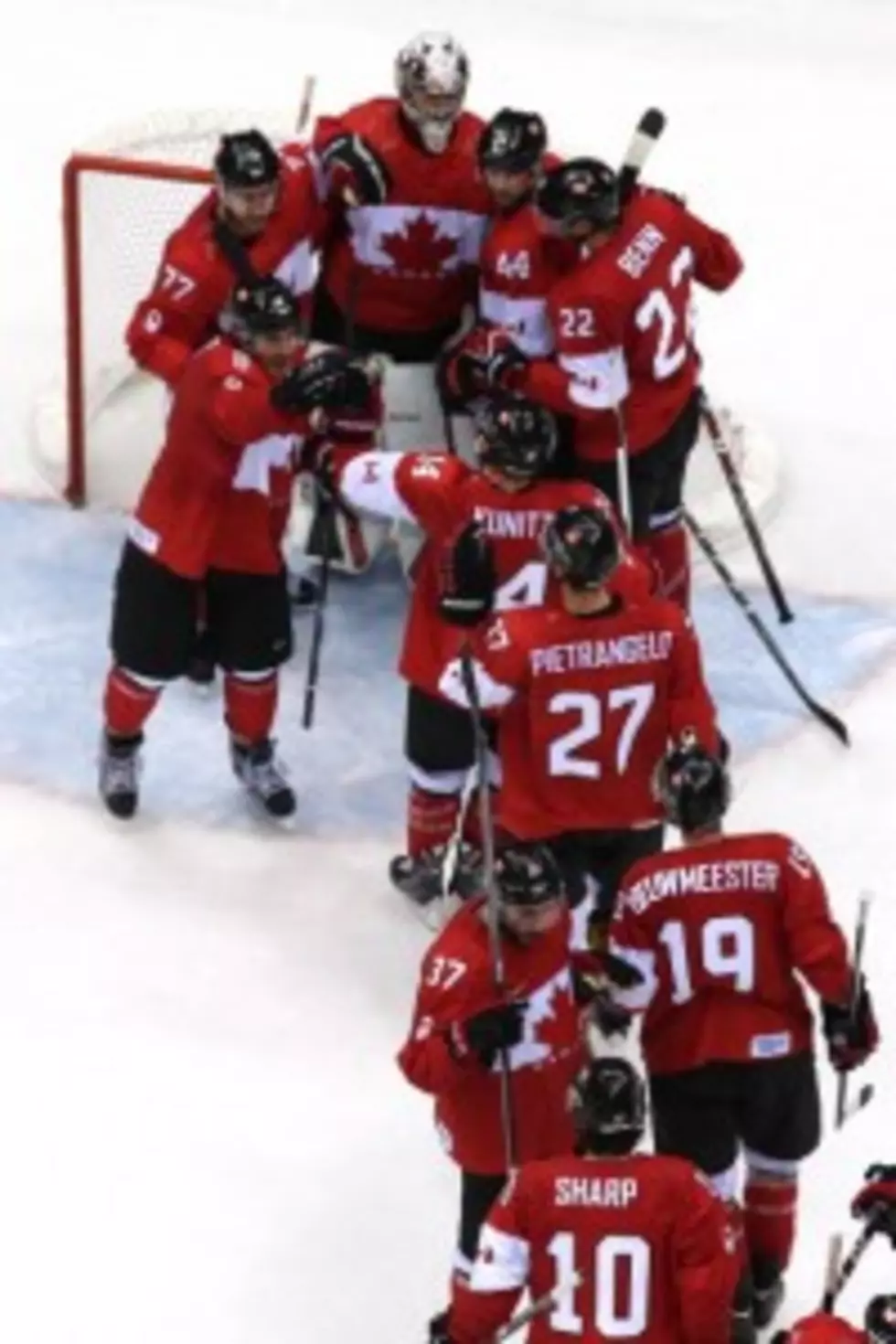 Canada celebrates after defeating the United States 1-0