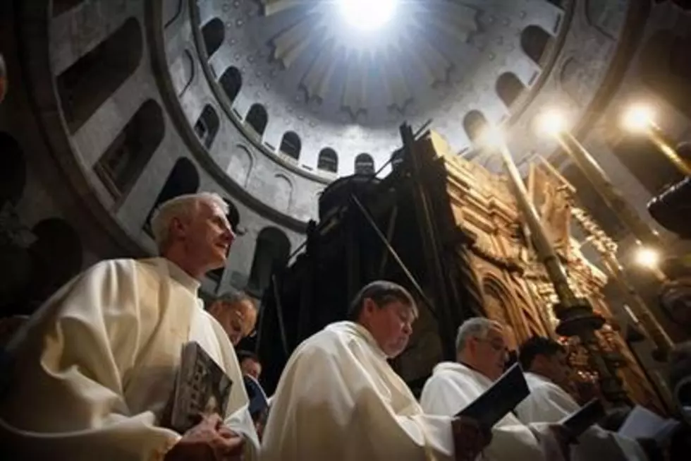 Thousands trace Jesus’ footsteps on Good Friday in Jerusalem