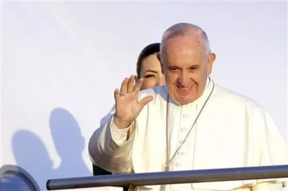Pope makes provocative trip to Greece amid EU deportations