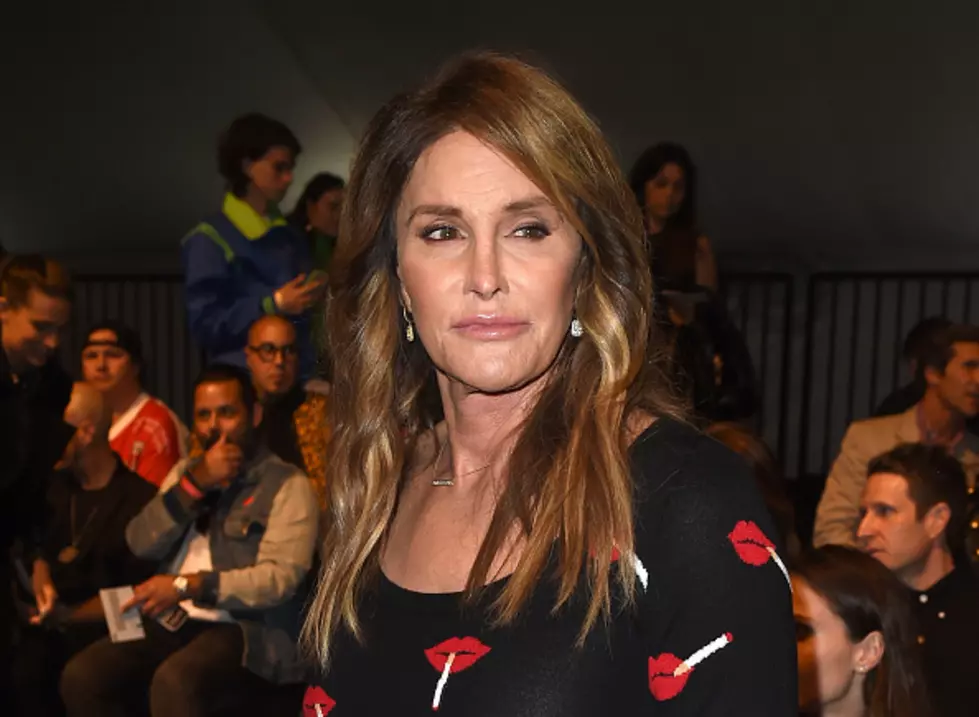 Caitlyn Jenner dons medal for ‘Sports Illustrated’ cover