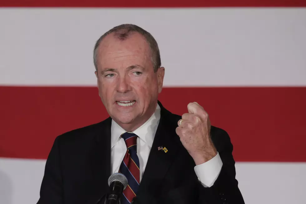 Murphy’s first exec order does nothing for equal pay