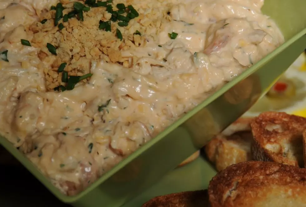 Big Joe Serves up Jackie’s Hot Crab and Shrimp Dip