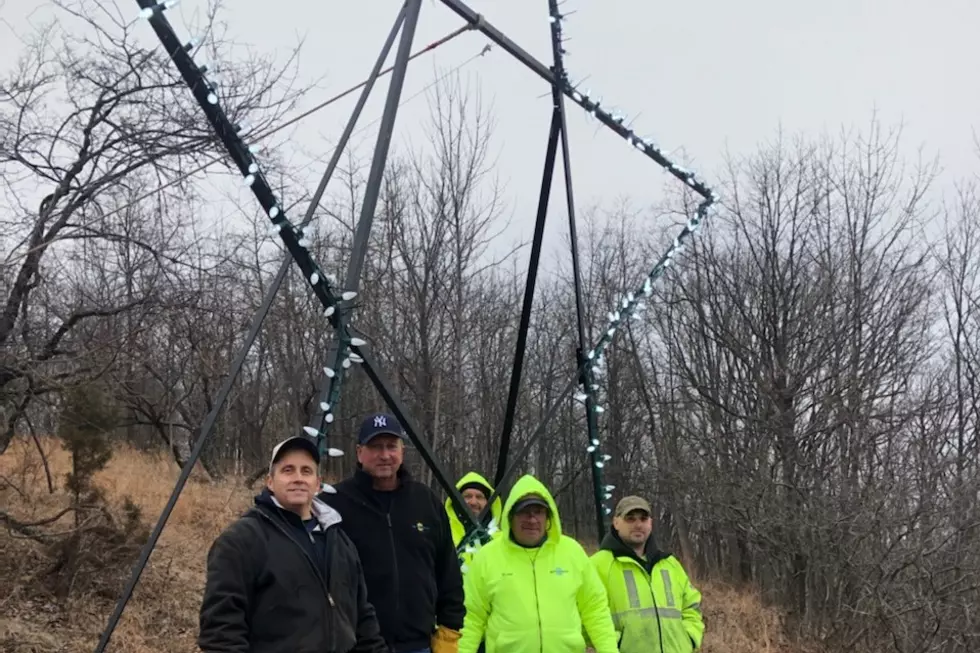 North Haledon, NJ mayor resists calls to remove mountaintop star